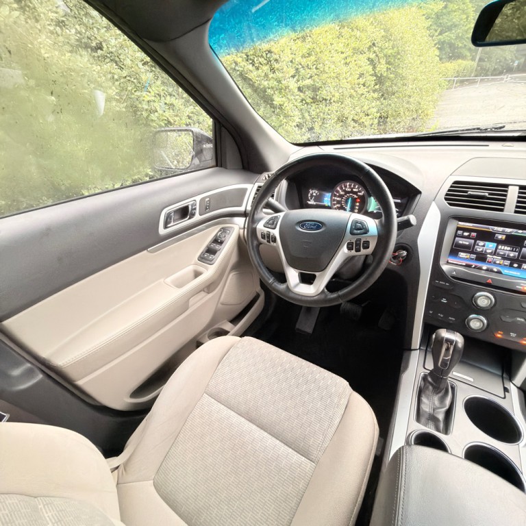 2014 Ford Explorer Image 34