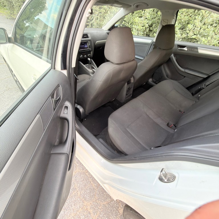 2016 Volkswagen Jetta Image 12