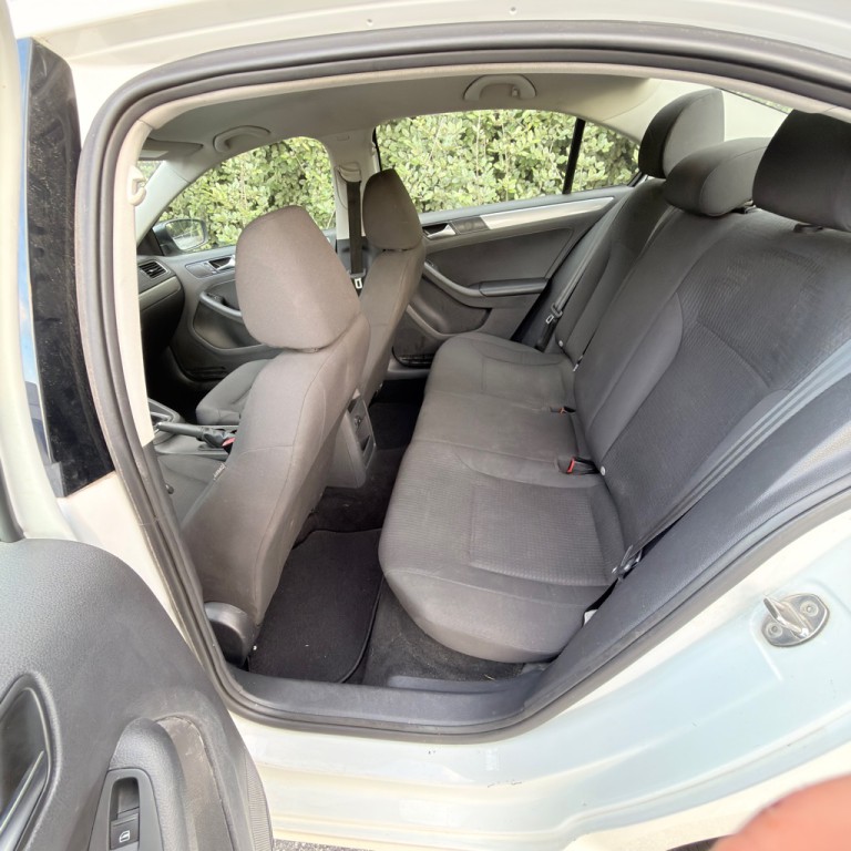 2016 Volkswagen Jetta Image 13
