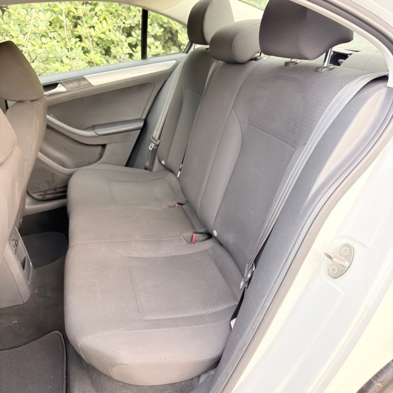2016 Volkswagen Jetta Image 16