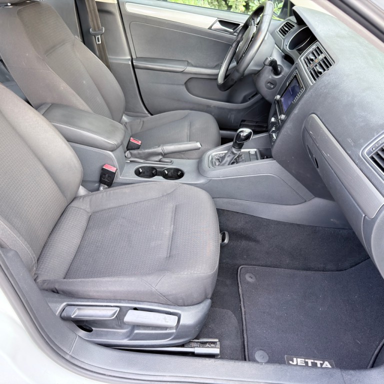 2016 Volkswagen Jetta Image 25