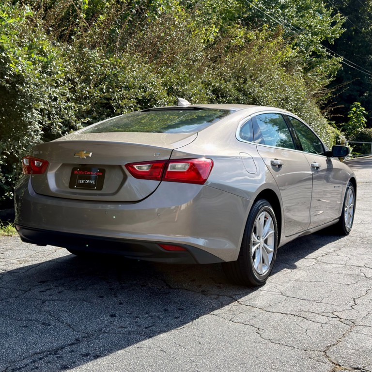 2023 Chevrolet Malibu Image 3