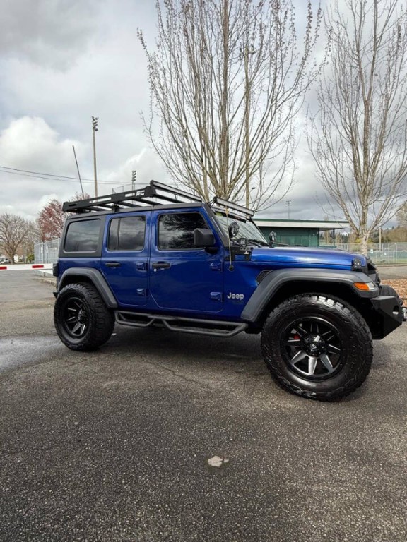 2018 Jeep Wrangler Unlimited Image 2