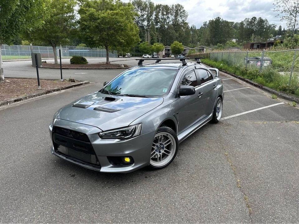 2014 Mitsubishi Lancer Evolution Image 1