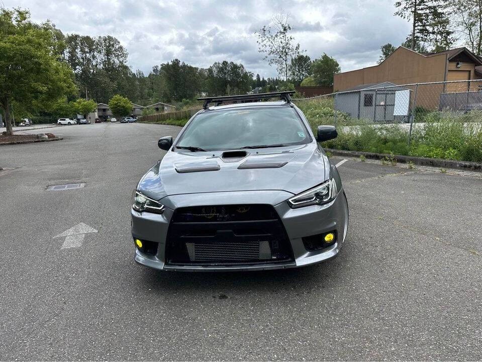 2014 Mitsubishi Lancer Evolution Image 2