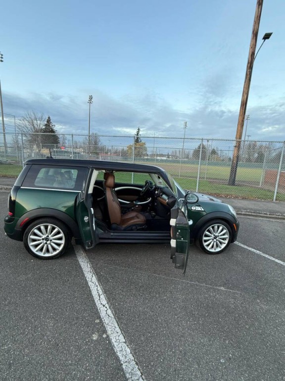 2013 MINI Cooper Clubman Image 5