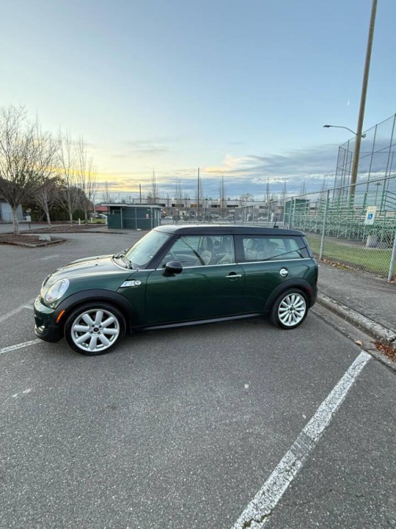 2013 MINI Cooper Clubman Image 9