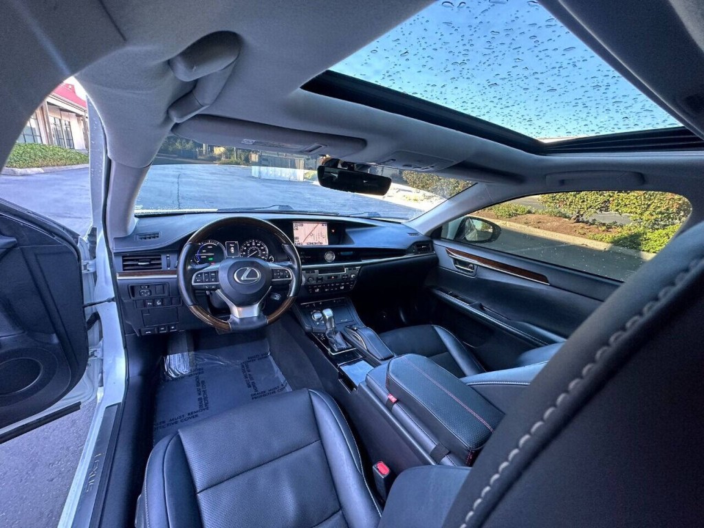 2016 Lexus ES 300 Image 7