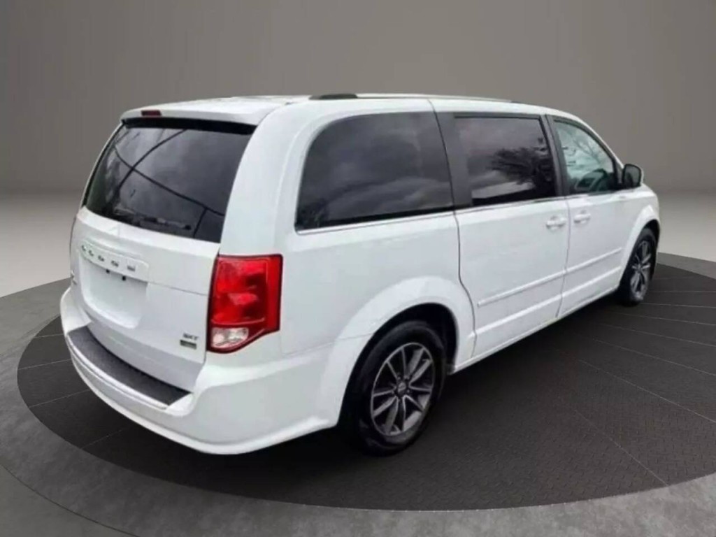 2017 Dodge Grand Caravan Image 12