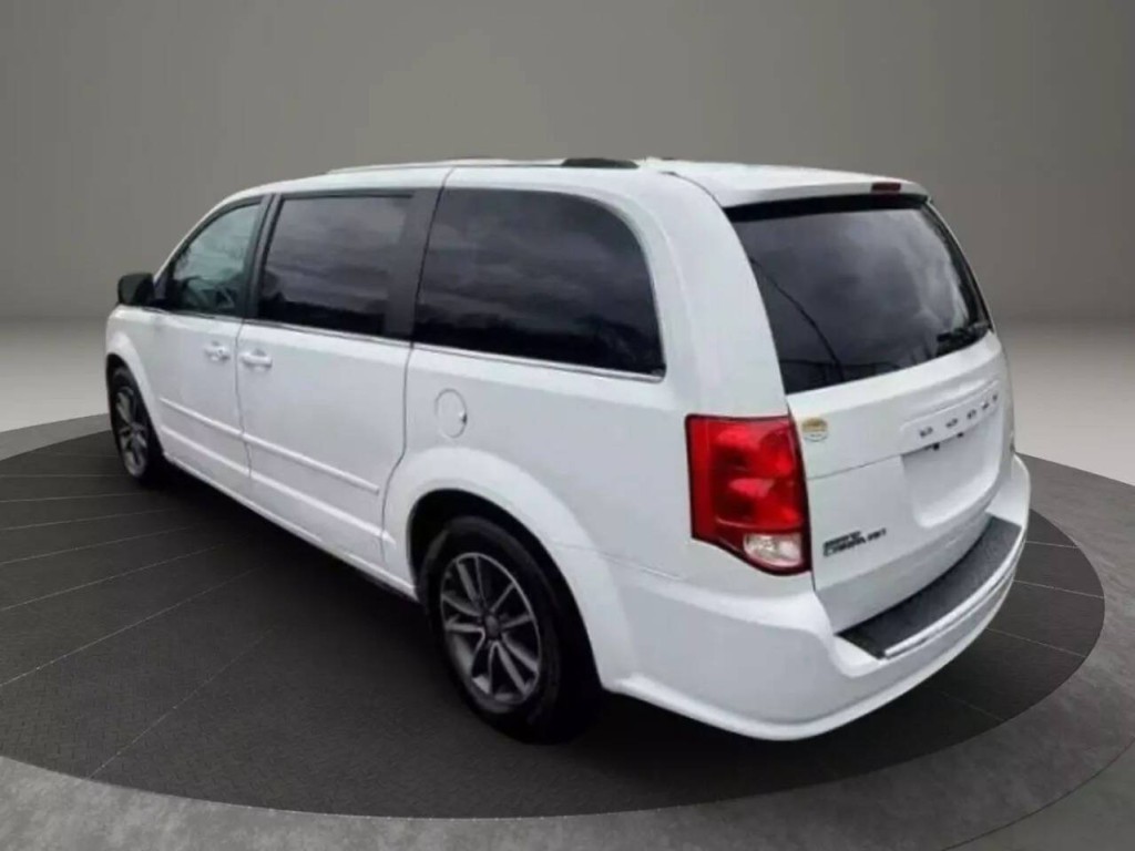2017 Dodge Grand Caravan Image 11