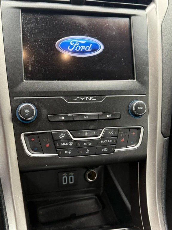 2020 Ford Fusion Image 23