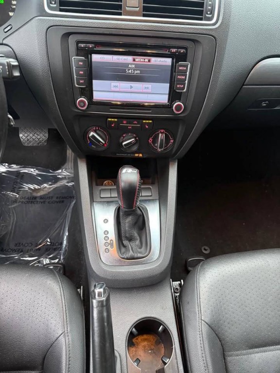 2013 Volkswagen Jetta Image 20