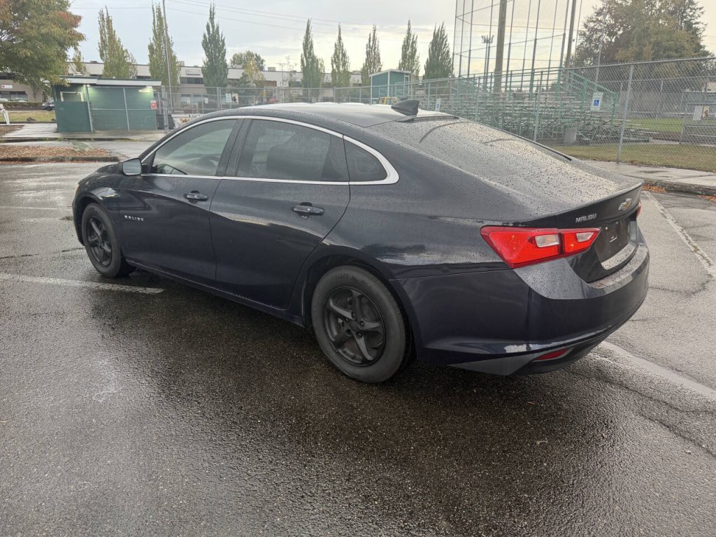 2016 Chevrolet Malibu Image 7