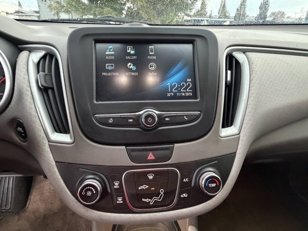 2016 Chevrolet Malibu Image 15