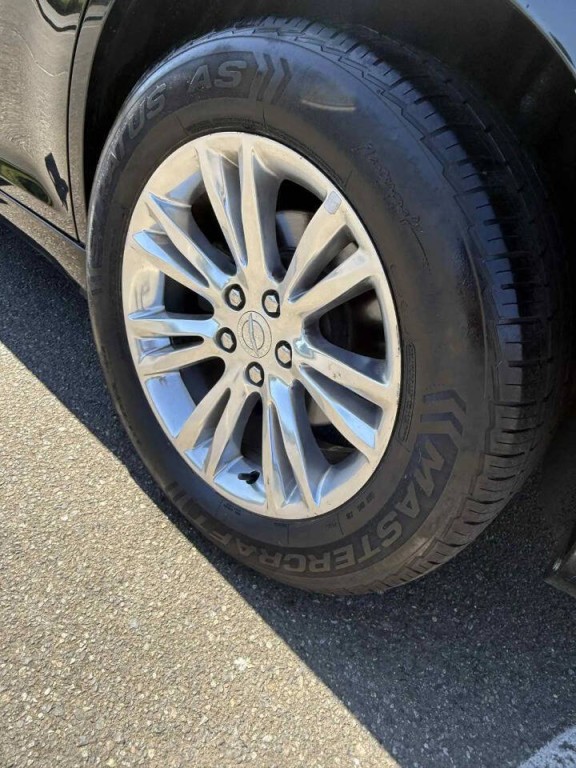 2018 Chrysler 300 Image 30