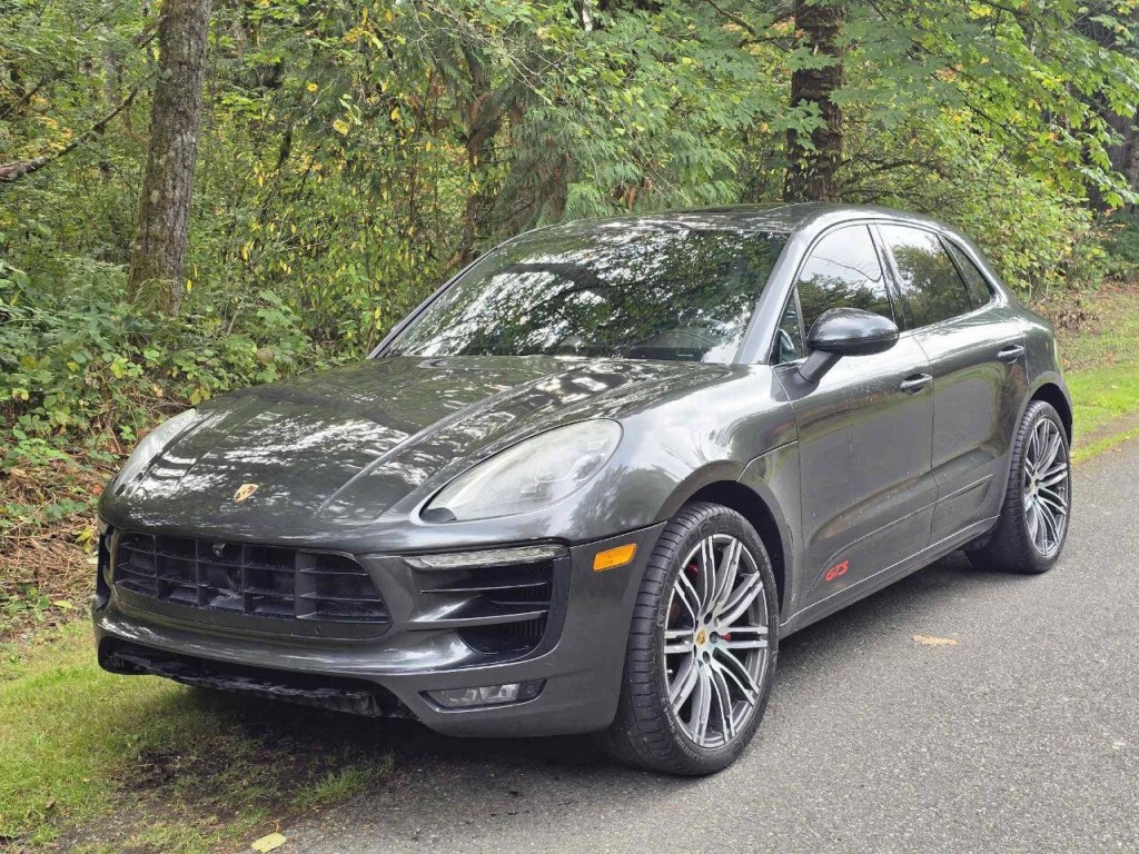 2017 Porsche Macan Image 1