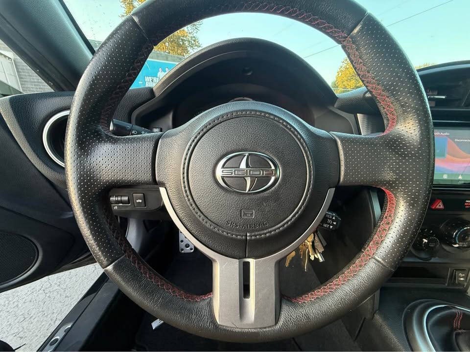 2013 Scion FR-S Image 11