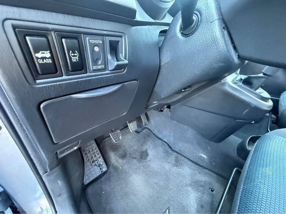 2005 Toyota Matrix Image 7