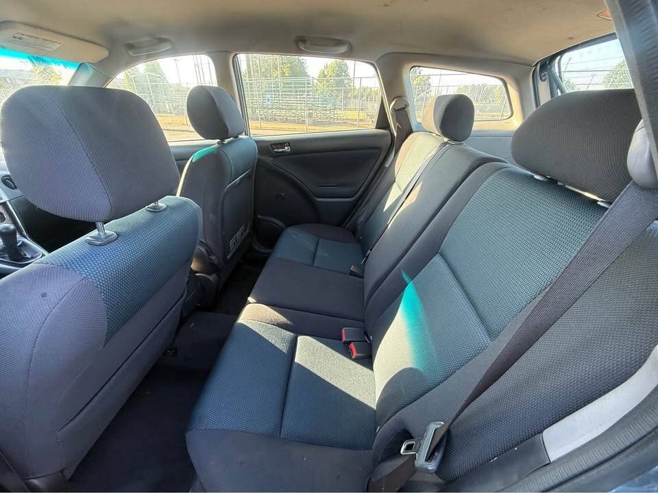2005 Toyota Matrix Image 12