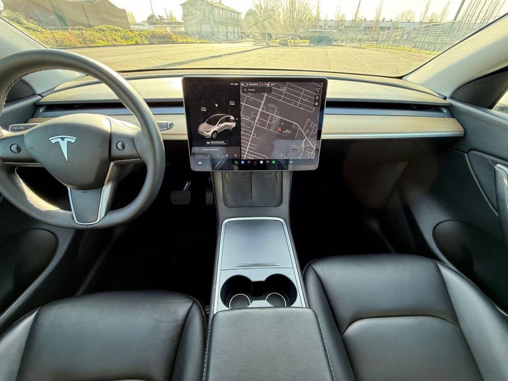 2021 Tesla Model Y Image 12
