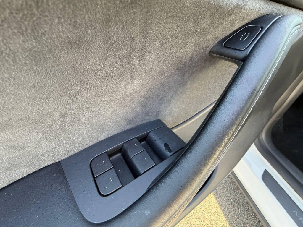 2021 Tesla Model Y Image 24