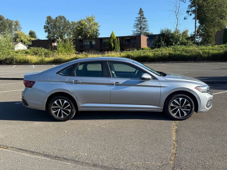 2024 Volkswagen Jetta Image 4