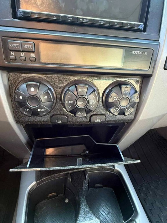 2003 Toyota 4Runner Image 21