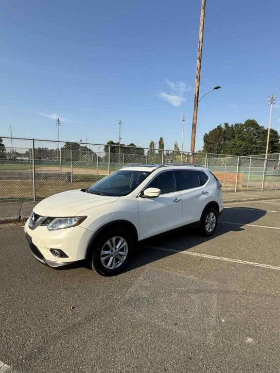 2015 Nissan Rogue Image 1