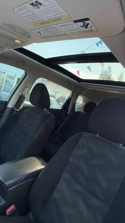 2015 Nissan Rogue Image 3