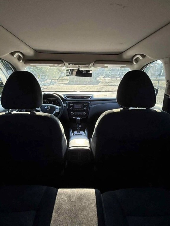2015 Nissan Rogue Image 19