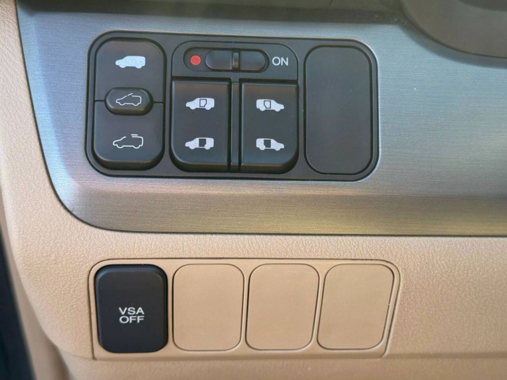 2006 Honda Odyssey Image 24