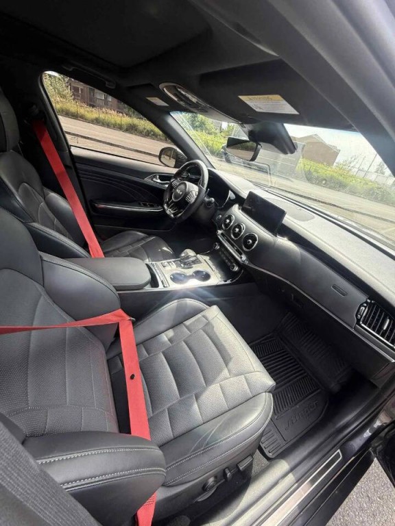 2022 Kia Stinger Image 11