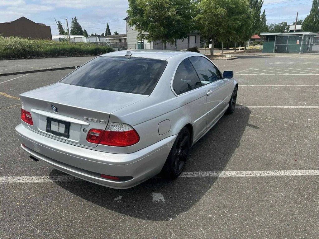 2004 BMW 3 Series Image 6