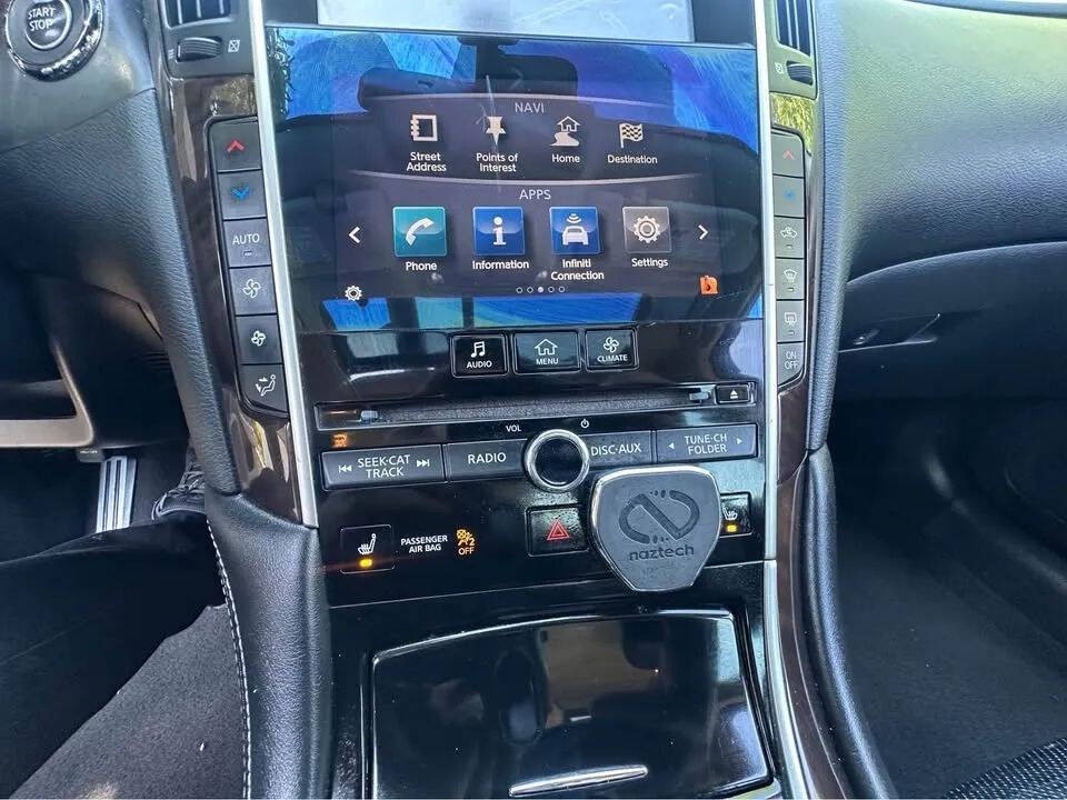 2015 INFINITI Q50 Image 11