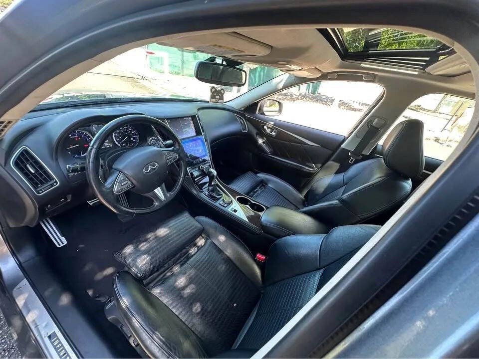 2015 INFINITI Q50 Image 12