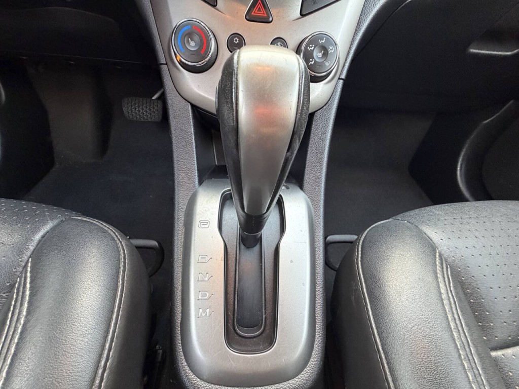 2016 Chevrolet Sonic Image 17
