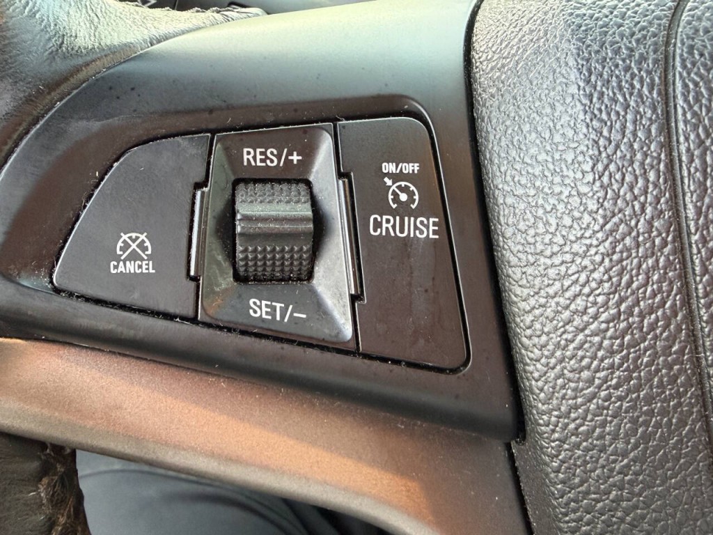 2016 Chevrolet Sonic Image 28