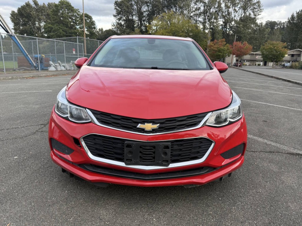 2018 Chevrolet Cruze Image 4