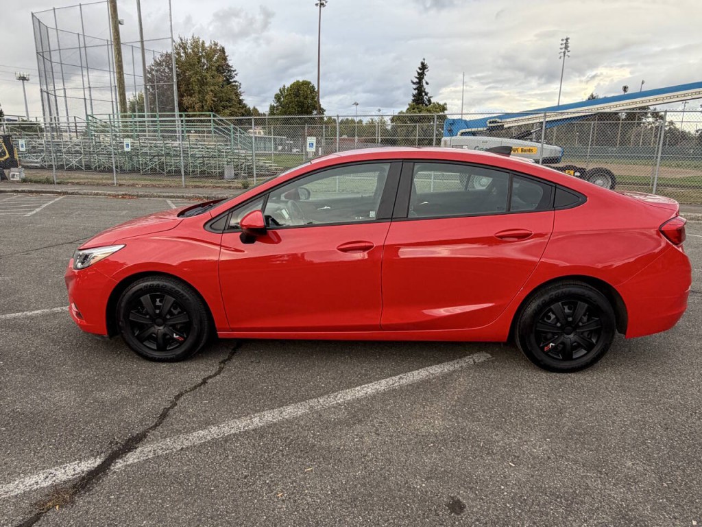 2018 Chevrolet Cruze Image 8