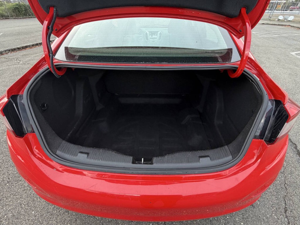 2018 Chevrolet Cruze Image 9