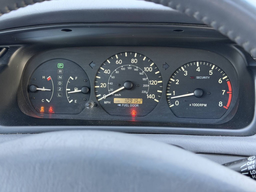 2001 Toyota Camry Image 10