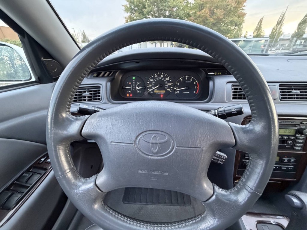 2001 Toyota Camry Image 13