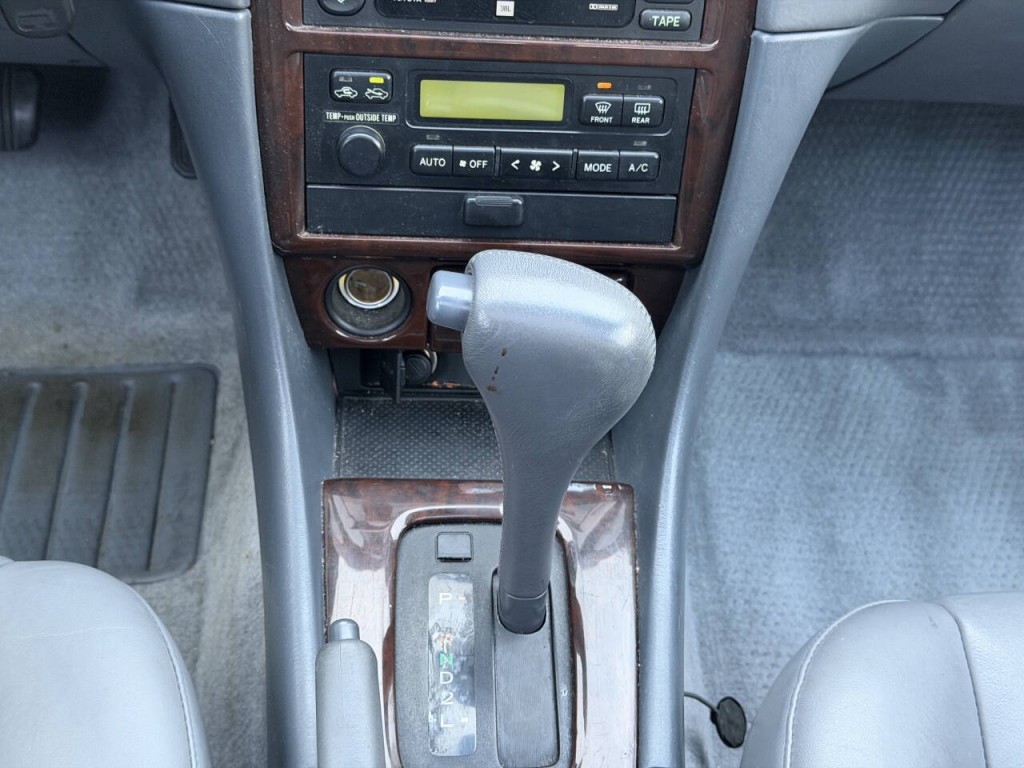 2001 Toyota Camry Image 15