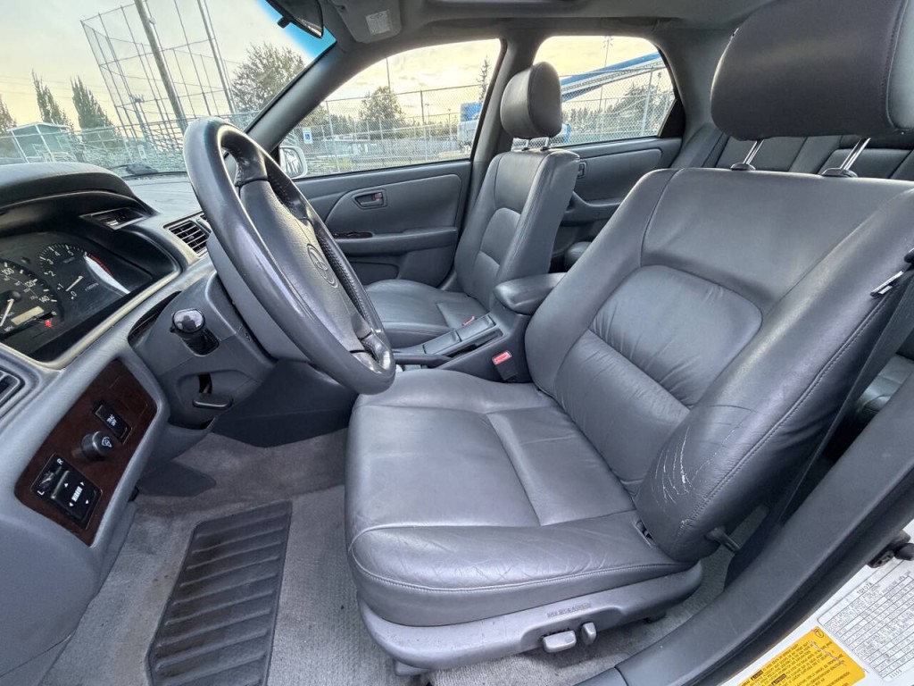 2001 Toyota Camry Image 19