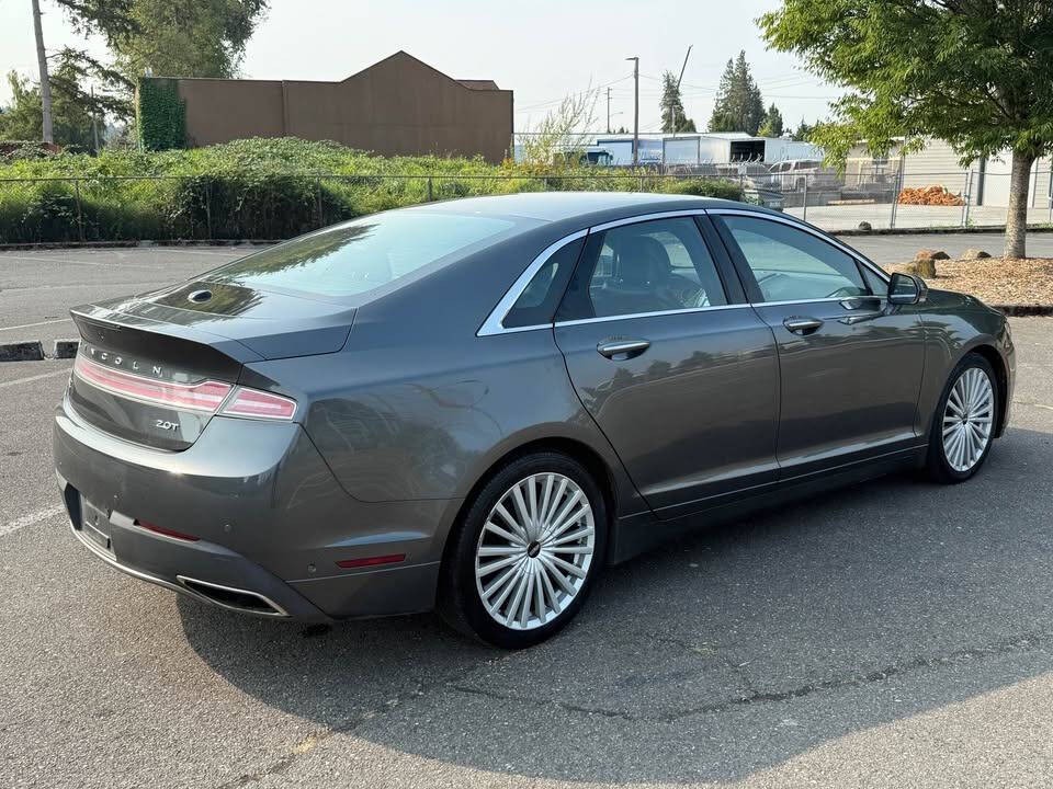 2017 Lincoln MKZ Image 4