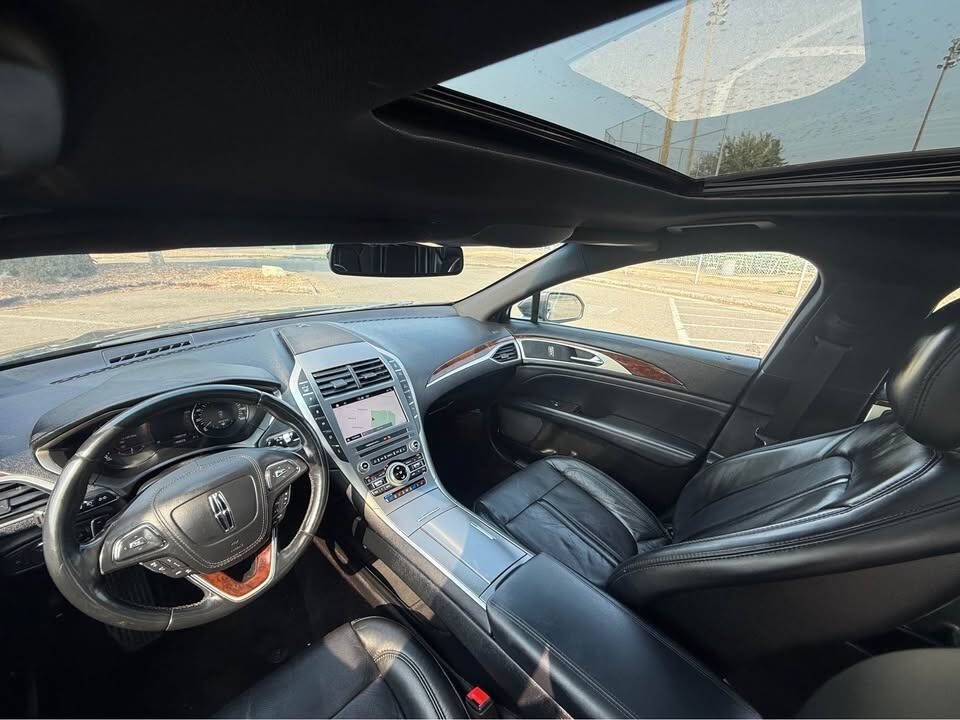2017 Lincoln MKZ Image 18