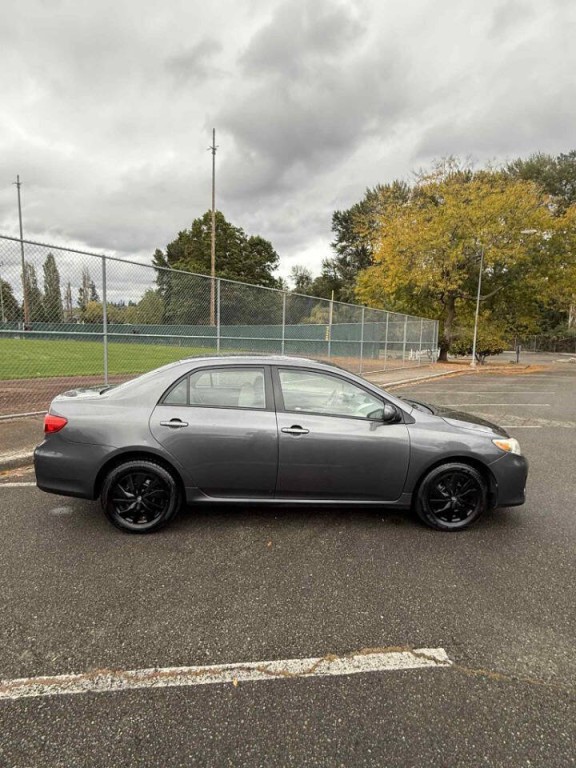2011 Toyota Corolla Image 6