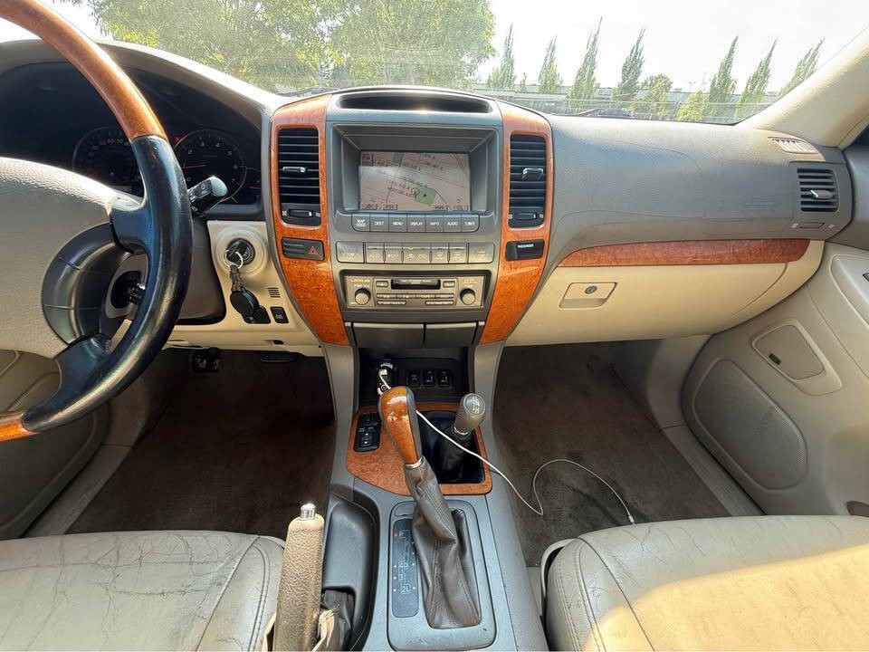 2004 Lexus GX 470 Image 4