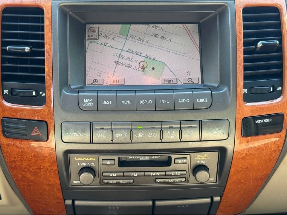 2004 Lexus GX 470 Image 19