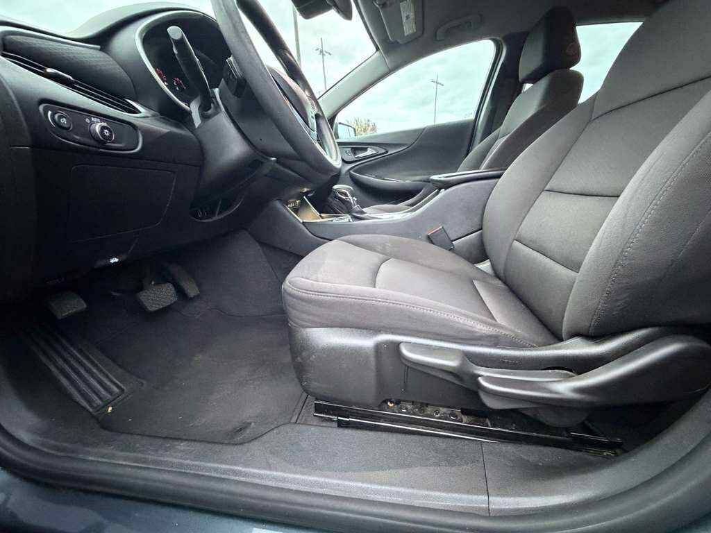 2021 Chevrolet Malibu Image 24